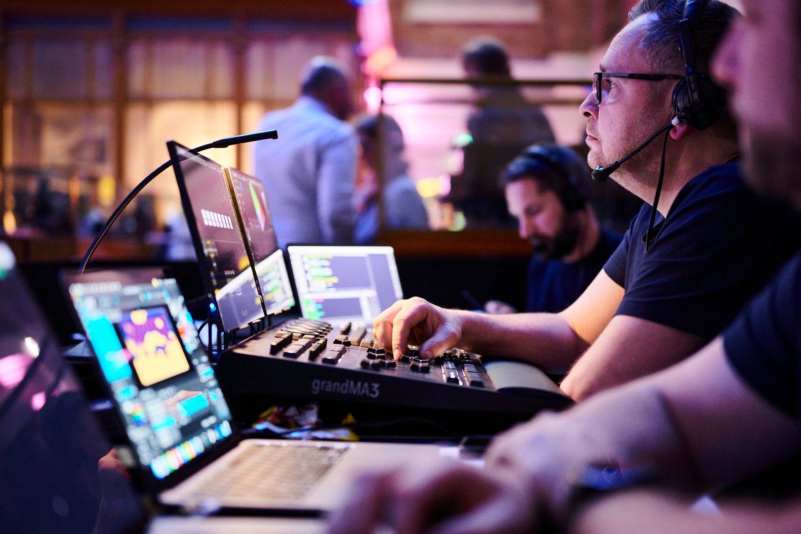 Altrolux audiovisual partner support