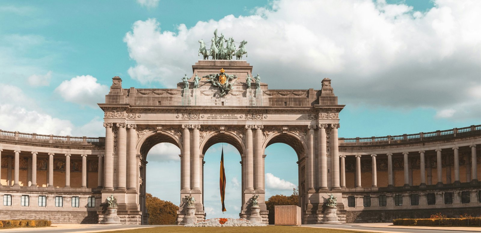 Based in Brussels, close to the reality of every event